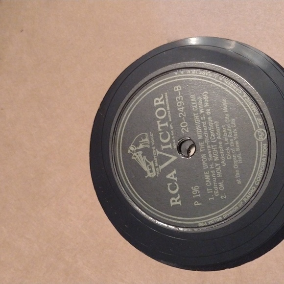 RCA Victor Musical Smart Set Christmas Carols - Picture 7 of 10
